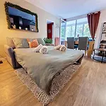 Le Cocon Des Pros', Calme, Spacieux Et Equipe