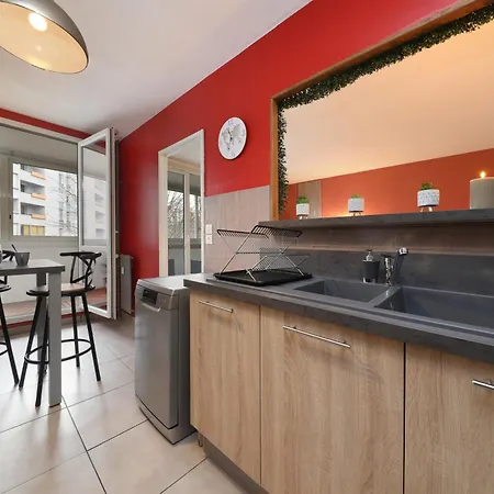 Apartment Le Cocon Des Pros', Calme, Spacieux Et Equipe Compiègne